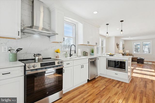 624 CONVENT RD, Aston, PA 19014