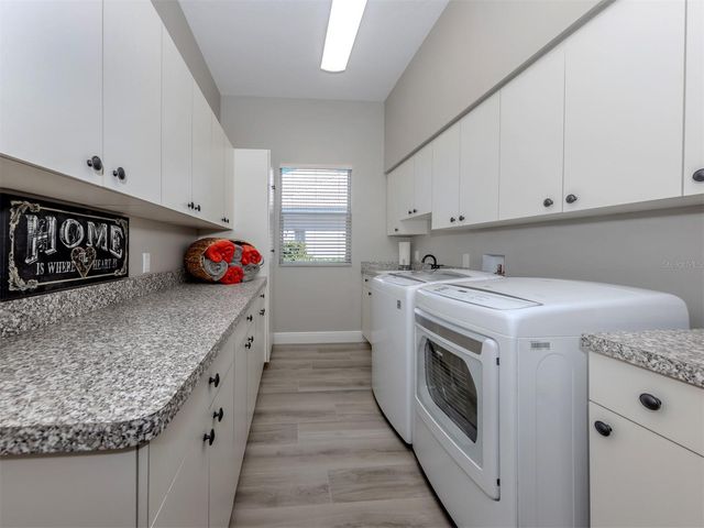 310 STONE BRIAR CREEK DRIVE, Venice, FL 34292