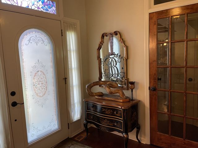 514 Lakeside Dr, Springfield, TN 37172