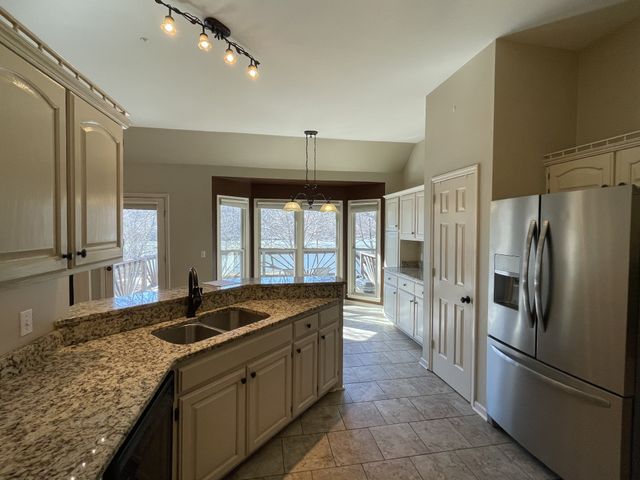 514 Lakeside Dr, Springfield, TN 37172