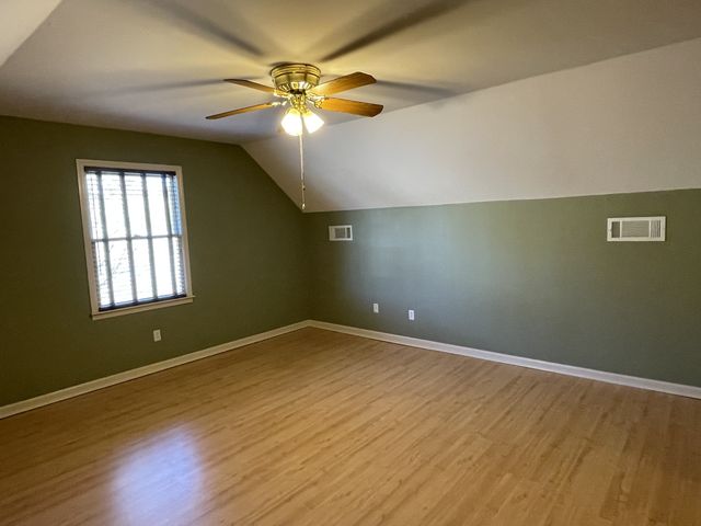 514 Lakeside Dr, Springfield, TN 37172