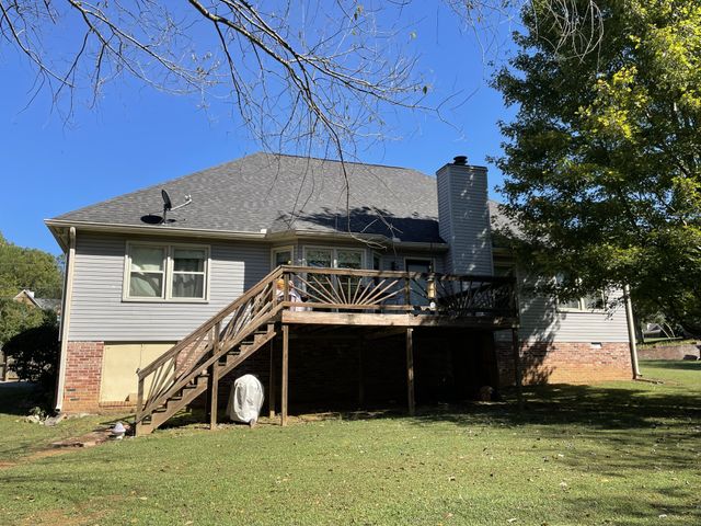 514 Lakeside Dr, Springfield, TN 37172