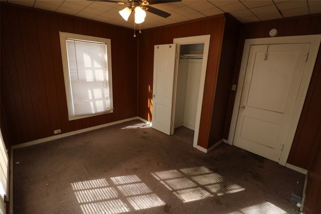 718 SE 24th, Paris, TX 75460