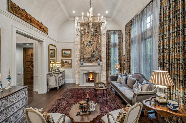 2158 Chilton Road, Houston, TX 77019