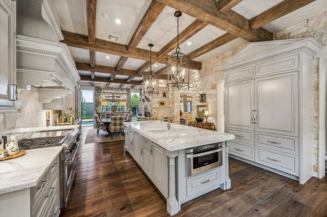 2158 Chilton Road, Houston, TX 77019