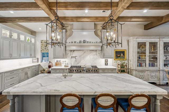 2158 Chilton Road, Houston, TX 77019