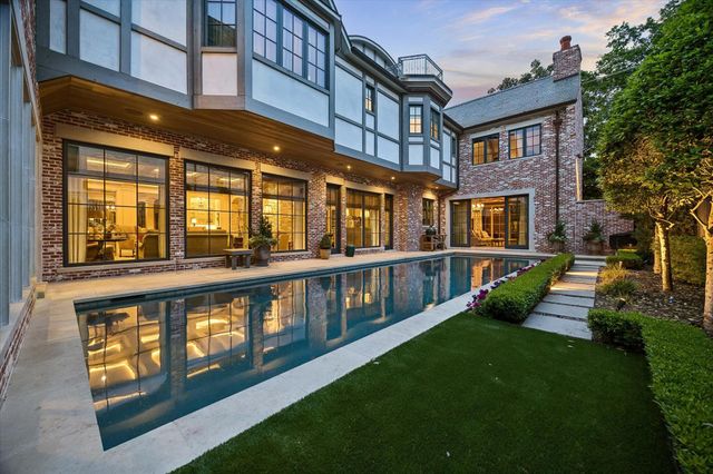 2158 Chilton Road, Houston, TX 77019