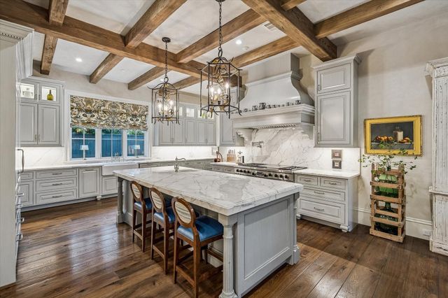 2158 Chilton Road, Houston, TX 77019