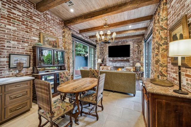 2158 Chilton Road, Houston, TX 77019