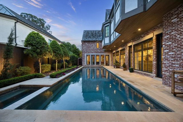 2158 Chilton Road, Houston, TX 77019