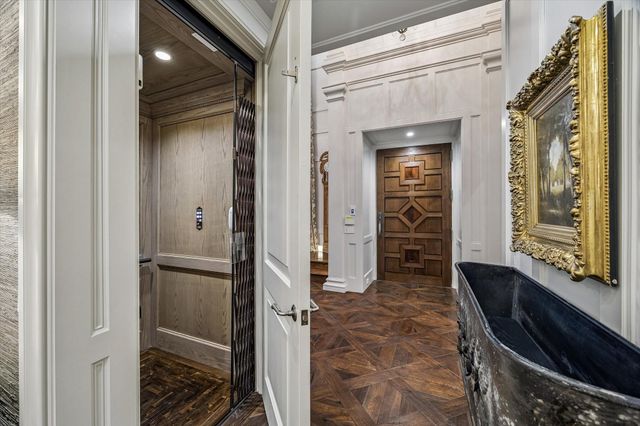 2158 Chilton Road, Houston, TX 77019