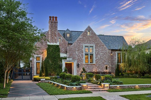 2158 Chilton Road, Houston, TX 77019