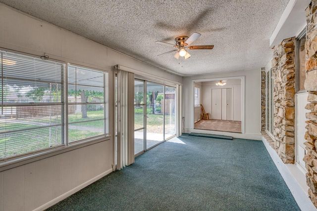 111 Dove RD, Highland Haven, TX 78654