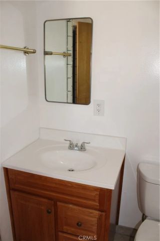 15975 Venango Road, Apple Valley, CA 92307