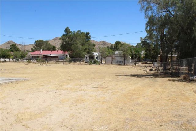 15975 Venango Road, Apple Valley, CA 92307