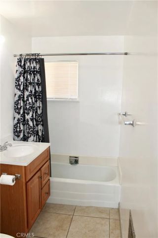 15975 Venango Road, Apple Valley, CA 92307