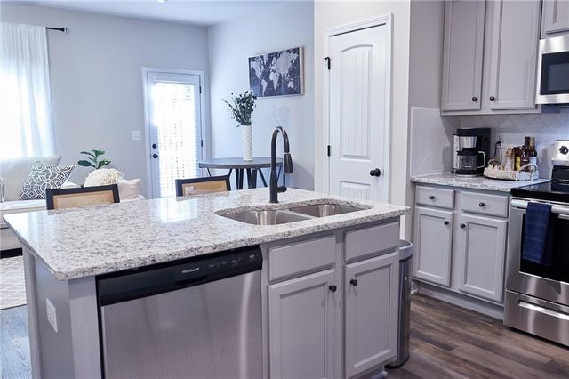 2994 Bayrose Circle 94, East Point, GA 30344