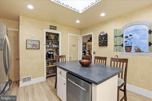 244 HEMLOCK RD, Ephrata, PA 17522