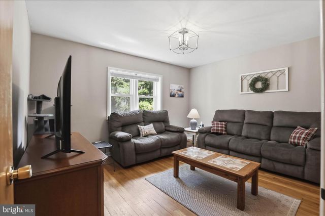 244 HEMLOCK RD, Ephrata, PA 17522
