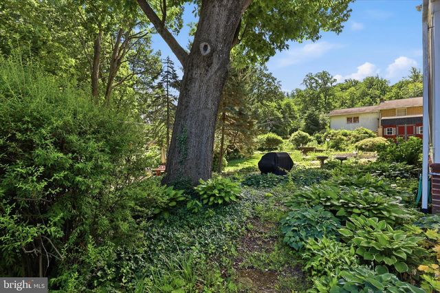 244 HEMLOCK RD, Ephrata, PA 17522