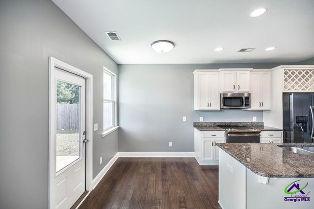 114 Sutton Drive, Perry, GA 31069