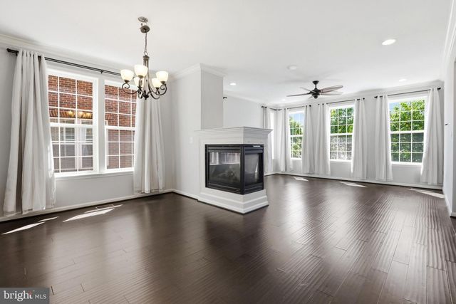 10271 HASTINGS DR, Manassas, VA 20110
