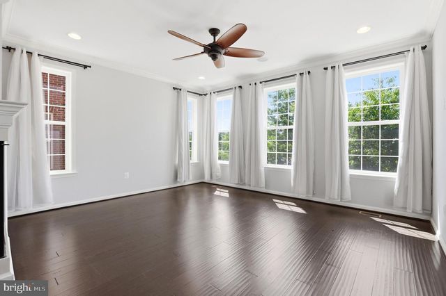 10271 HASTINGS DR, Manassas, VA 20110