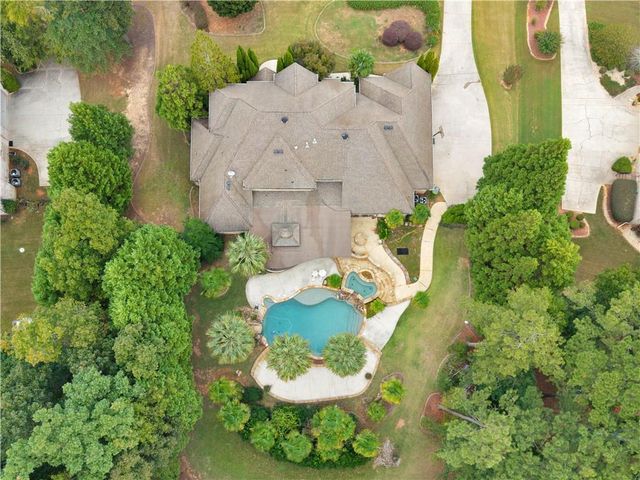 105 Whitestone Drive, Mcdonough, GA 30253