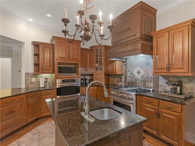 105 Whitestone Drive, Mcdonough, GA 30253