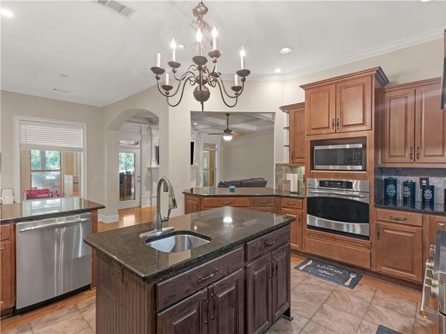 105 Whitestone Drive, Mcdonough, GA 30253