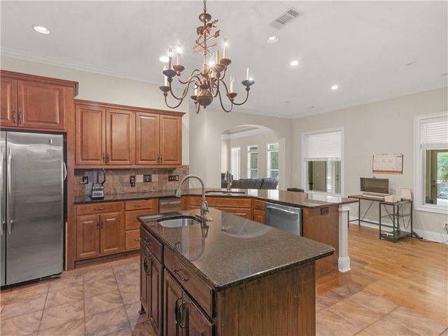 105 Whitestone Drive, Mcdonough, GA 30253