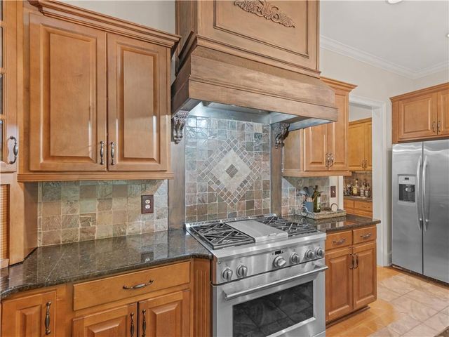 105 Whitestone Drive, Mcdonough, GA 30253