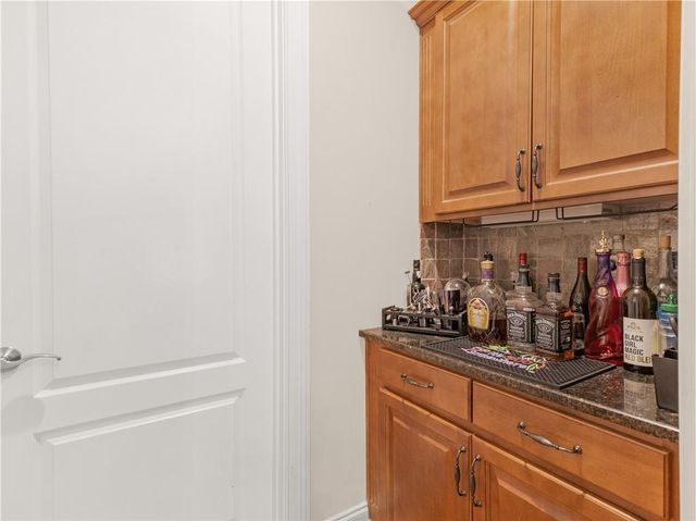 105 Whitestone Drive, Mcdonough, GA 30253