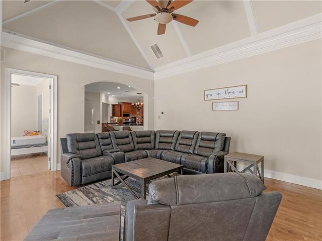 105 Whitestone Drive, Mcdonough, GA 30253