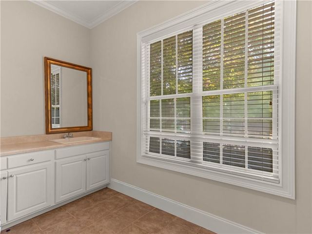 105 Whitestone Drive, Mcdonough, GA 30253
