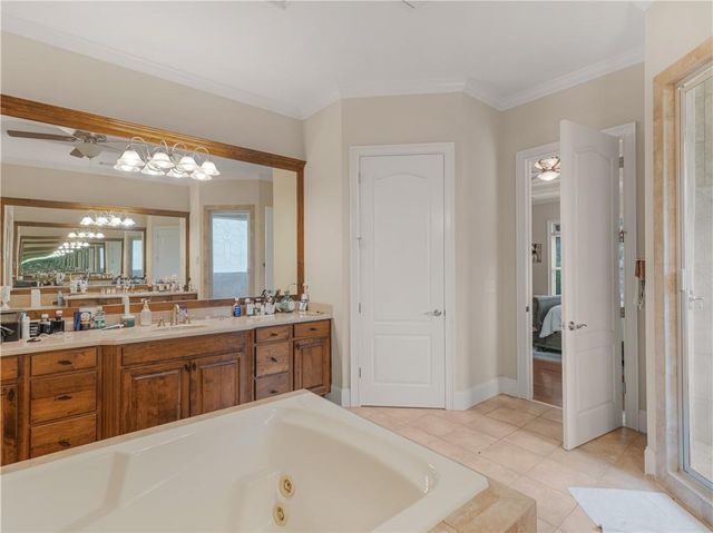 105 Whitestone Drive, Mcdonough, GA 30253