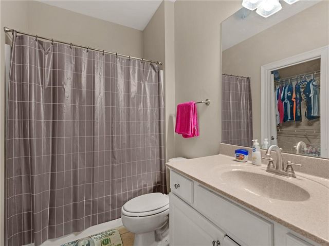 105 Whitestone Drive, Mcdonough, GA 30253