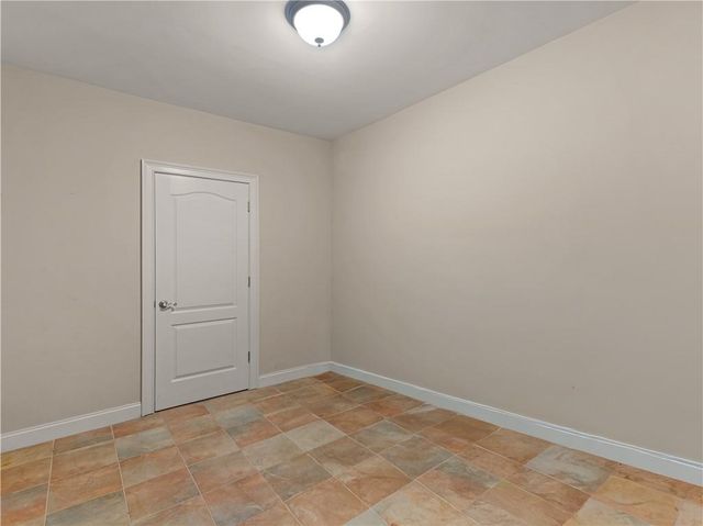 105 Whitestone Drive, Mcdonough, GA 30253