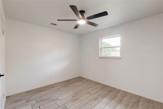 409 Fleming Drive, Hurst, TX 76053