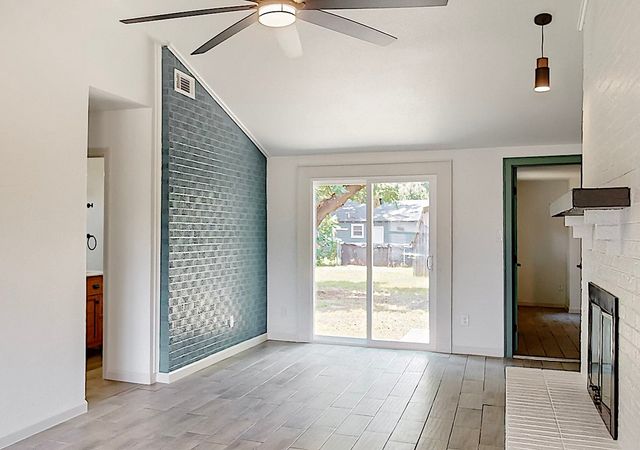 409 Fleming Drive, Hurst, TX 76053