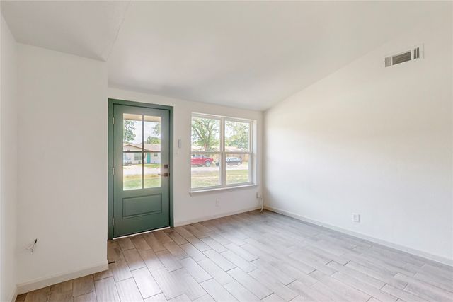 409 Fleming Drive, Hurst, TX 76053