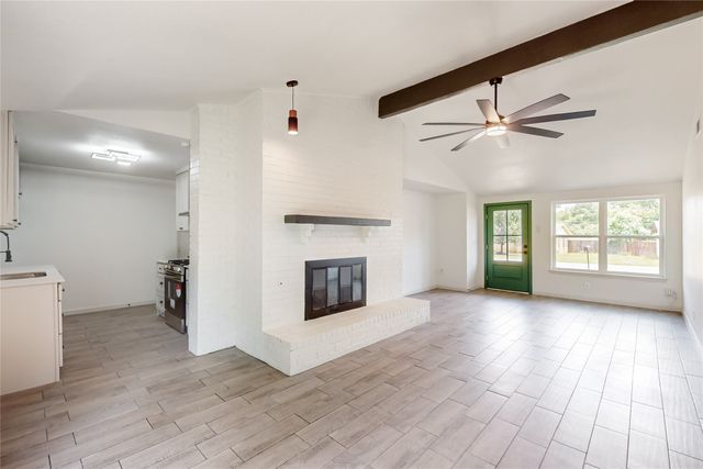 409 Fleming Drive, Hurst, TX 76053