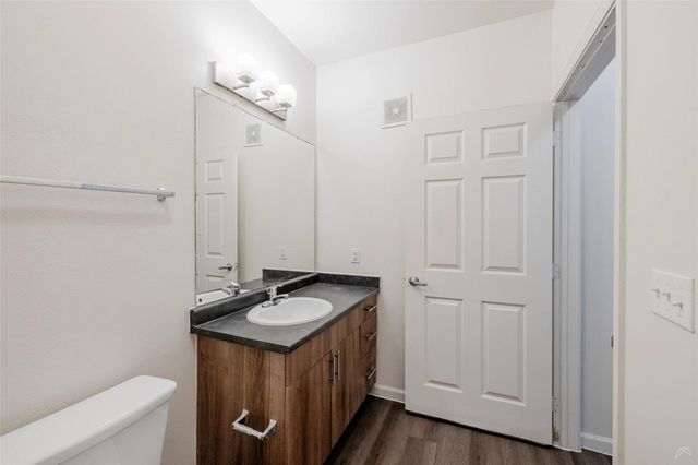 5605 Springdale RD 1-1-1104, Austin, TX 78723