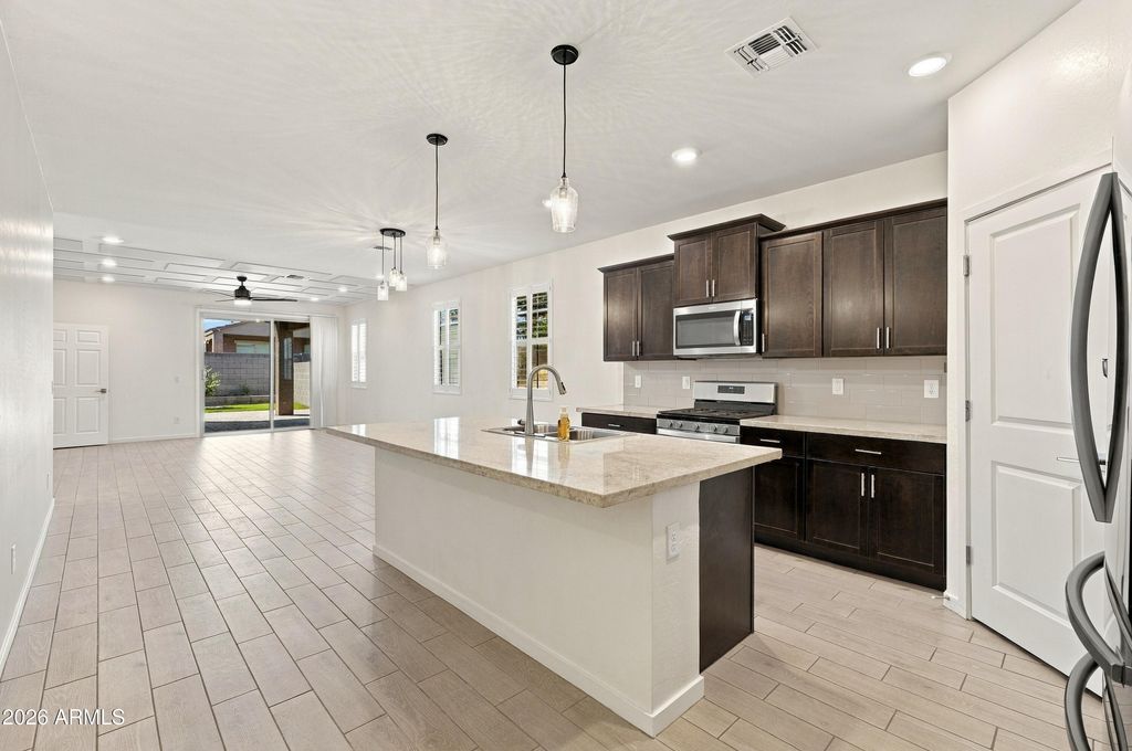 12645 W ORANGEWOOD Avenue, Glendale, AZ 85307 — photo 5