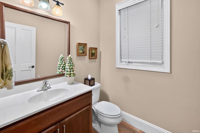 51640 Meadow Pond Drive, Granger, IN 46530