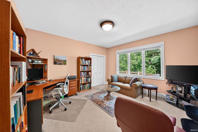 51640 Meadow Pond Drive, Granger, IN 46530