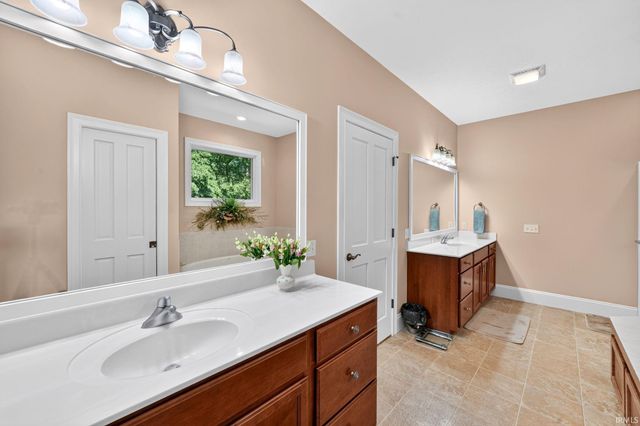 51640 Meadow Pond Drive, Granger, IN 46530