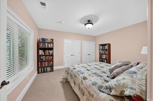 51640 Meadow Pond Drive, Granger, IN 46530