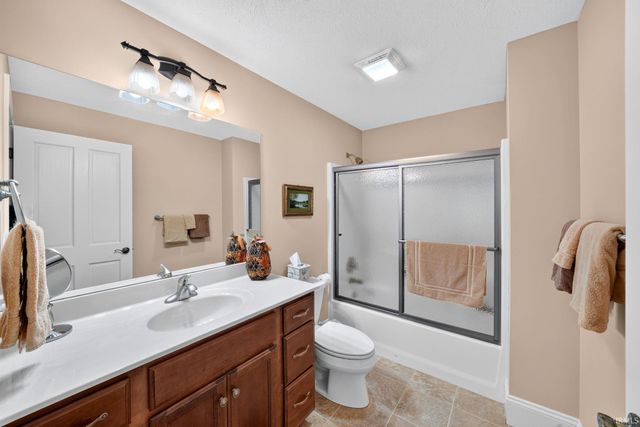 51640 Meadow Pond Drive, Granger, IN 46530