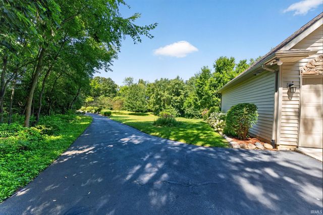 51640 Meadow Pond Drive, Granger, IN 46530
